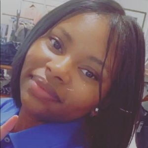 Meet your Posher, Vanessa